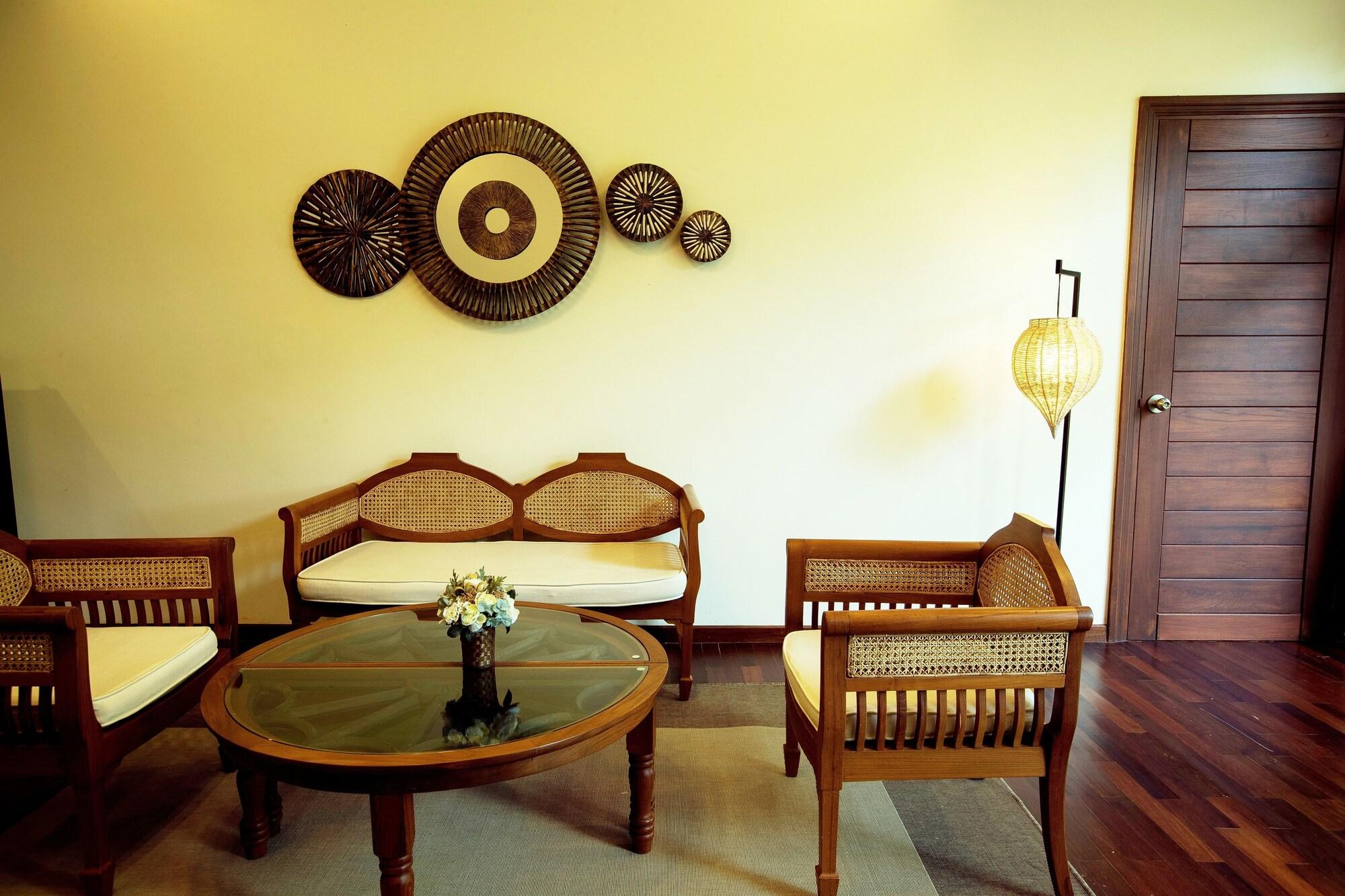Emerald Palace Hotel Naypyidaw Zewnętrze zdjęcie