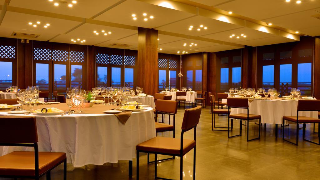 Emerald Palace Hotel Naypyidaw Zewnętrze zdjęcie