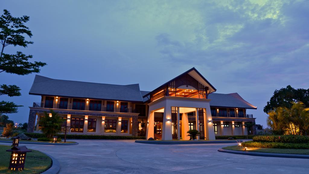 Emerald Palace Hotel Naypyidaw Zewnętrze zdjęcie